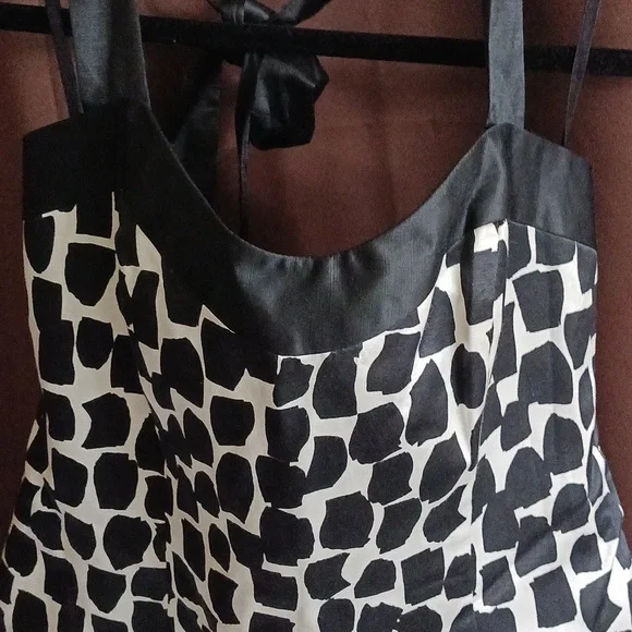 Halter Top - Picture 3 of 10